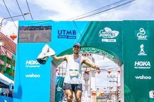 BIB: 402
                            <button type="button" onclick="openModal(21760605)" class="btn btn-primary btn-sm float-right btn-popup" data-toggle="modal" data-target=".modal-high-quality">
                        <i class="fas fa-shopping-cart"></i> Add to Cart
                    </button>
                                            <button type="button" onclick="isThisMe(21760605, true)" class="btn btn-success btn-sm float-right btn-popup btn-isme hidden" data-toggle="tooltip" data-placement="bottom" title="นี่คือรูปของคุณใช่ไหม คลิกที่นี่เพื่อเอาเข้าอัลบั้ม">
                        <i class="fas fa-plus"></i> Add to album
                    </button>
                    <button type="button" onclick="isThisMe(21760605, false)" class="btn btn-warning btn-sm float-right btn-popup btn-isnotme hidden">
                        <i class="fas fa-ban"></i> Remove from album
                    </button>